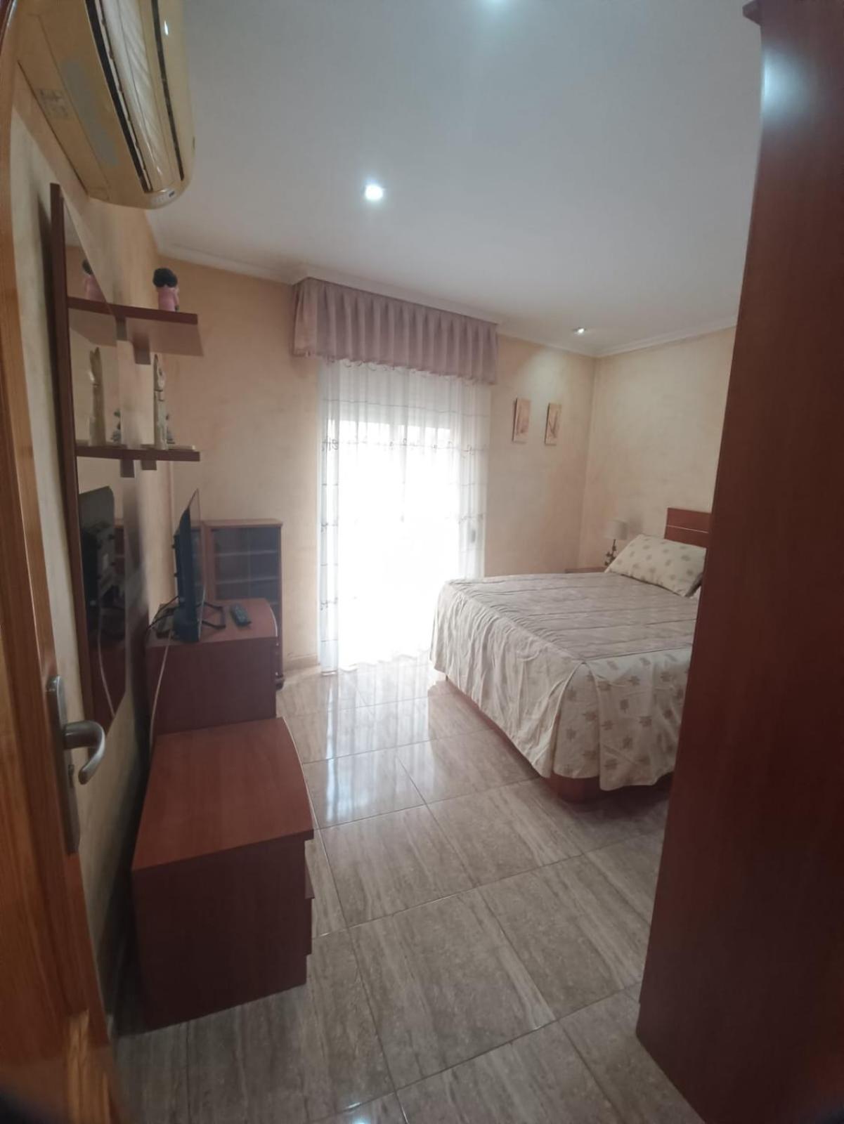 Pet Friendly - Apartamento Centrico Y Cerca De La Playa Санта Пола Екстериор снимка